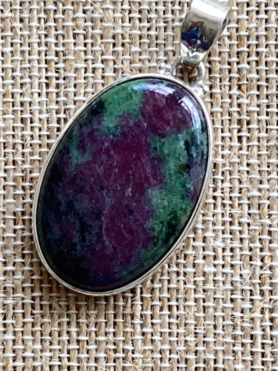 Zoisite Gemstone. Rubi and Kyanite. Sterling Silver. Handcrafted. Sterling Silver