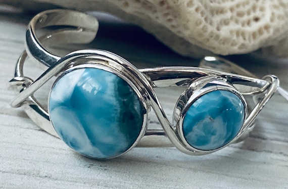 100% High Quality Sterling 925 Natural Larimar The Caribbean Gemstone Women Bracelet Bangle