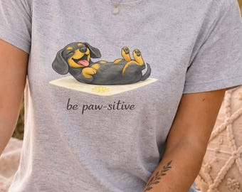 Dackel Yoga Shirt Be Paw-sitive – lustiges Hundeshirt für positive Vibes