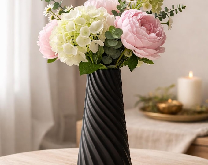 Sculptural Twist Vase – Contemporary Flower Vase – Matte Finish – Unique Home Decor Gift