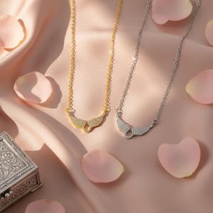 Elegant änglavingshalsband | Glittrande kristallhänge för kvinnor | Skyddsängelsmycken, present till henne GOLD