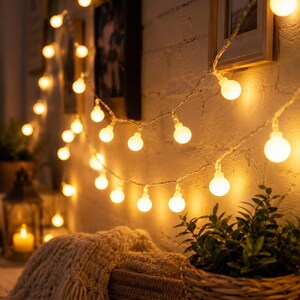 Warm Globe String Lights - USB & Battery Powered Fairy Lights for Bedroom, Aesthetic Room Decor, Wedding, Patio, Garden  Cozy Home Ambiance
