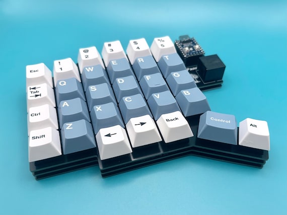 Pando58 Split Ergonomic Keyboard Kit – 58-key Column Staggered