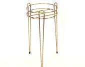 Vintage 50s gold metal wire round plant stand hairpin legs eames era tripod patio outdoor indoor display 21 quot tall mid century modern