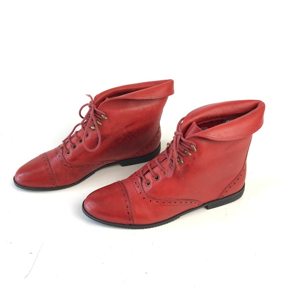 Vintage 80s red leather punched holes Ankle Boots wingtip women's size 5 6 fall fashion booties flats shoes mod lace up oxford short boots