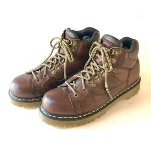 Vintage Dr MARTENS Boots Doc Mens US size 11 UK 10 brown leather work hiking shoes Y2K 90s chunky grunge 11303 lace up utility 00s