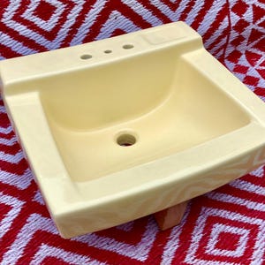 Vintage YELLOW bathroom SINK American Standard 60s mid century modern retro home decor colorful wall mount square bowl mcm pale lemon gold