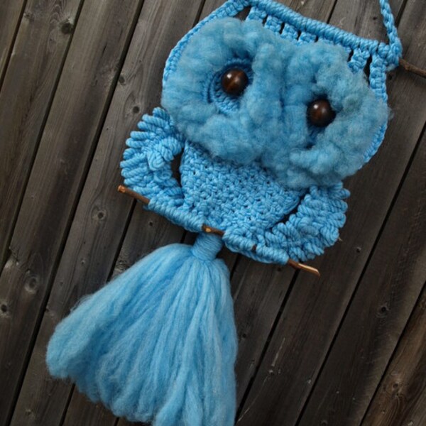 vintage 70s blue macrame knotted OWL WALL HANGING 31"