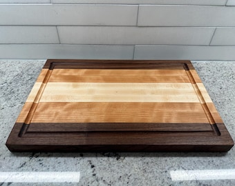 Schneidebrett mit Juice Groove und Nussbaum, Ahorn & Kirschbaum