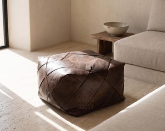 Puf otomano cuadrado de cuero marroquí