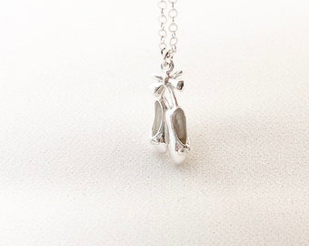 Sterling Silver Womens 1mm Box Chain 3D Ballerina Pointe Ballet Shoe Pendant Necklace Sterling Silver Womens 1mm Box Chain 3D Ballerina Pointe Ballet Shoe Pendant Necklace