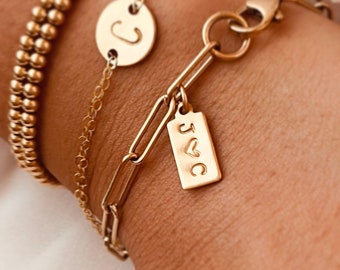 Personalized Paperclip Initial Bracelet, Custom Initial Tag Bracelet, 14K Gold Filled Layering Bracelet, Gift for Mom or Wife