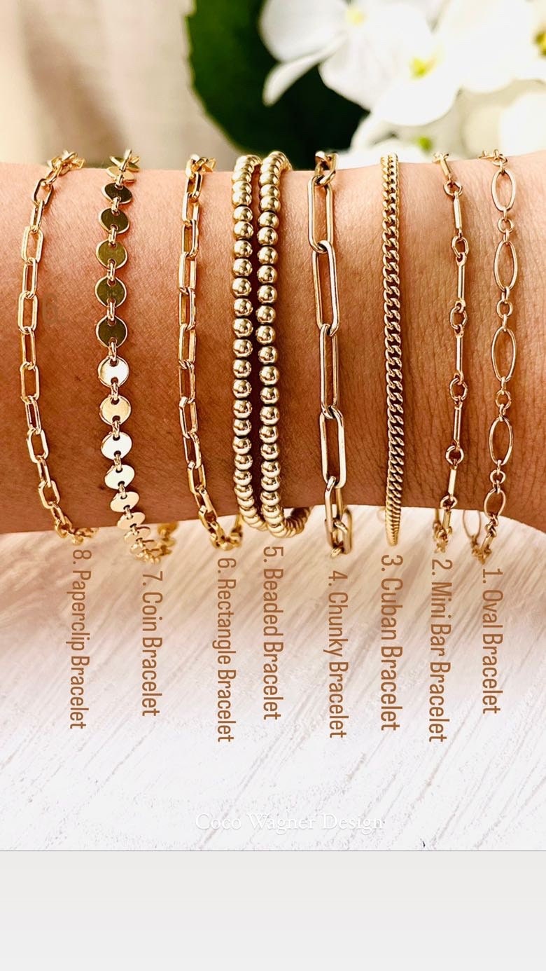 Bracelet stack ______ Price: 7k ______ Description: Consists of 3 bracelets.  Non tarnish ❌, Non fade ❌ ______ Color:…