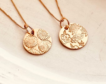 Personalized Birth Flower Necklace, Custom Floral Disc Necklace
