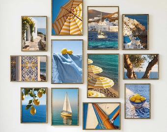 Griekse zomergalerij kunst aan de muur van 23: Santorini-citroenkust, blauwgeel decor afdrukbaar