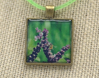 Photo Jewelry, Resin Pendant, Bee and  Lavendar, Purple,  Green, 1 inch, Square