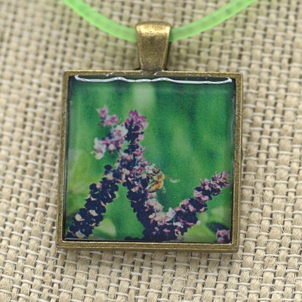 Photo Jewelry, Resin Pendant, Bee and  Lavendar, Purple,  Green, 1 inch, Square