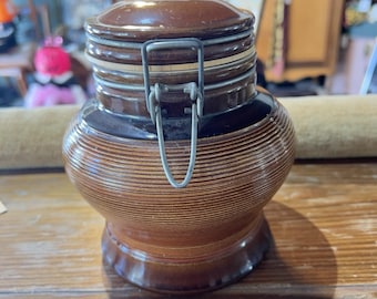 Vintage MCM Baldelli Italy Pottery Ribbed Jar Canister Brown 6.5”
