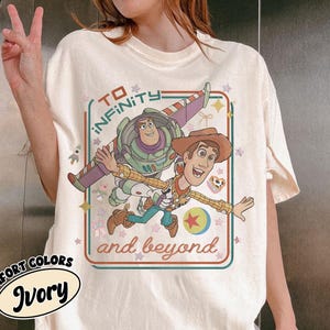 Camiseta retro de Buzz Lightyear y Woody "Hasta el infinito y más allá", camiseta de Toy Story Pixar Disney, camiseta de Space Ranger, camiseta a juego para el viaje familiar a Disneyland.