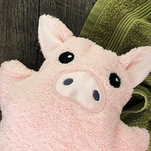 Pig Bath Mitt Puppet image 2