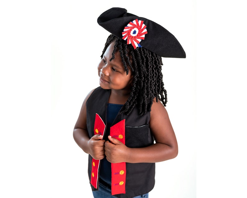 Ship's Captain Dressup, Revolutionary War Hero Costume Set for kids ages 3 Multipurpose space-saving costume image 8