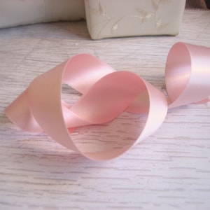 Poudre rose Lux Ruban de satin double face luxueuse Satin Mariages, invitations, écharpes artisanat, vêtements, bandeaux par cour
