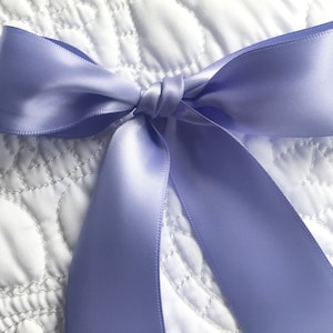 Pervinca Nastro di raso Bifacciale di lusso Iris Lavanda Raso per matrimoni, inviti, fasce, artigianato, tagliato a misura