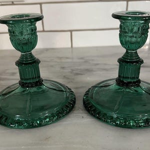 Juego de 5 portavelas de madera de abeto verde vintage Fenton con cabeza de carnero