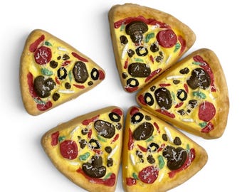 Pizza Slice | Artisan-Crafted Bath Bomb