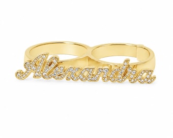 De dubbele ring uit de jaren 90 met script