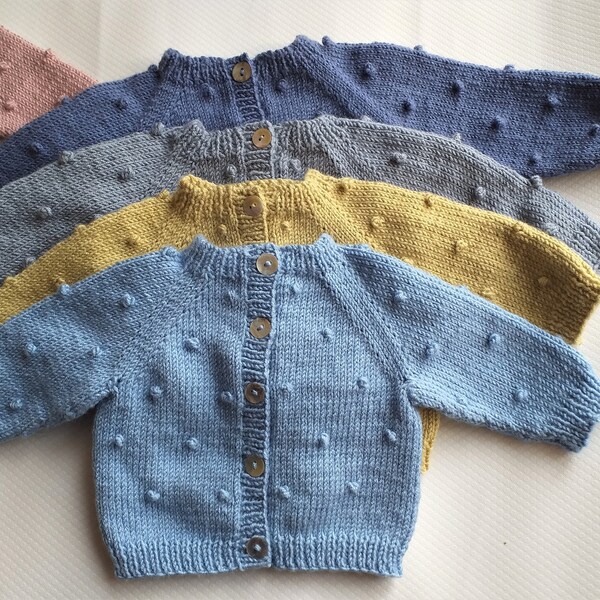 Handgestrickte Baby Strickjacke, Baby Strickjacke, Baby Strickjacke, Baby Strickjacke, Baby Cardi auf Bestellung, 0-24 Monate Größen, Unisex Baby Geschenk