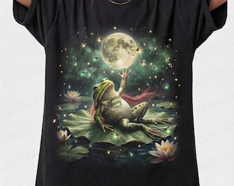 Frog Moon Shirt, Cute Frog T-Shirt, Witchy Froggy Tee, Aesthetic Graphic Shirt, Frog Lover Gift, Nature Frog Reaching Moon Shirt