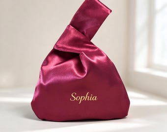 Gepersonaliseerde satijnen polstas, tasje met naam voor bruidsmeisje, cadeau voor het vragen van een bruidsmeisje, bedankje voor de bruiloftsgasten, cadeau voor haar tijdens een vrijgezellenfeest