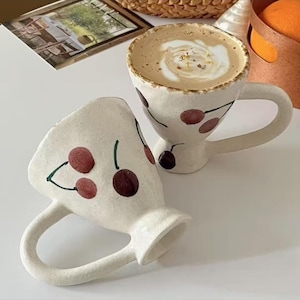 Taza de cerámica rústica con base de cerezo hecha a mano, taza de café rústica, taza de té de cerámica pintada a mano, regalo estilo cottagecore