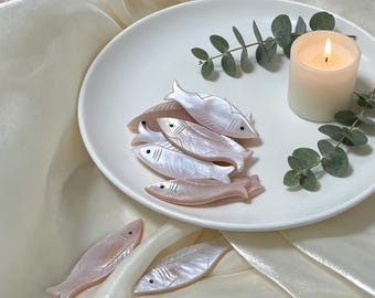 Hand Carved Mother of Pearl Fish Cutlery Rest, Natural Shell Tableware, Coquette Dining Decor
