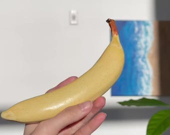 Escultura de plátano de cerámica hecha a mano / Fruta de porcelana pintada a mano de tamaño natural, arcilla BMix