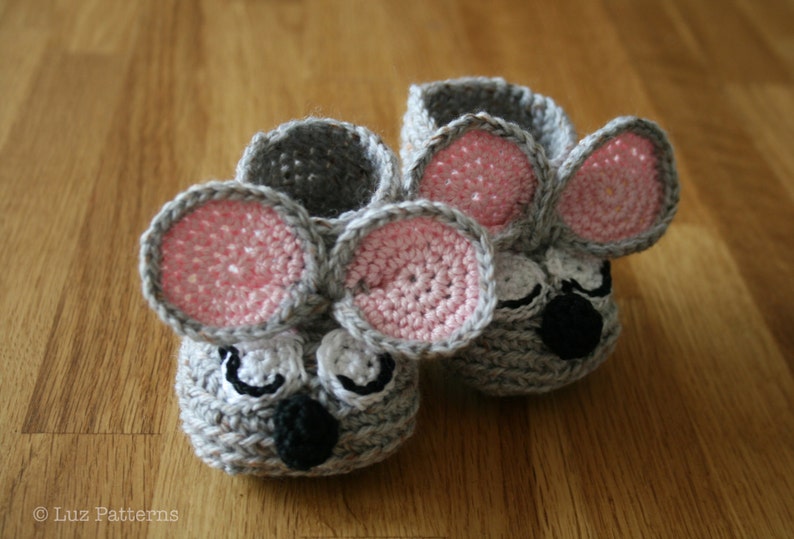 Crochet Pattern, Crochet baby booties pattern, sleepy mouse booties pattern INSTANT DOWNLOAD image 2
