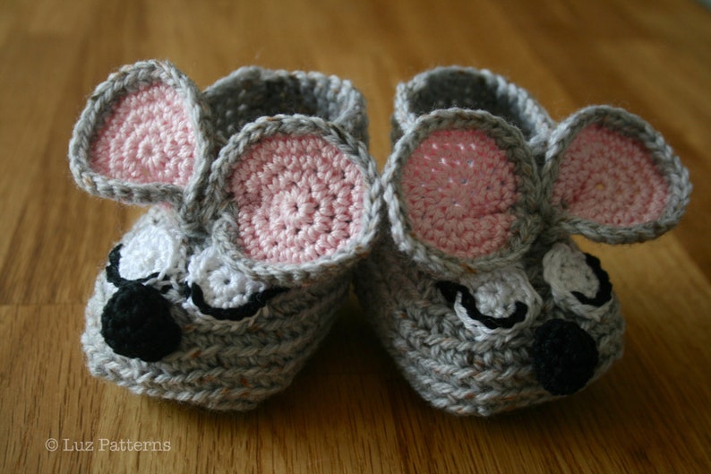 Crochet Pattern, Crochet baby booties pattern, sleepy mouse booties pattern INSTANT DOWNLOAD image 3