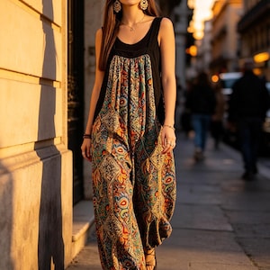 Boho haremjumpsuit met paisleyprint, lichtgewicht patchwork hippie-overalls, etnische bloemenprint romper met verlaagd kruis, zomerkleding voor haar