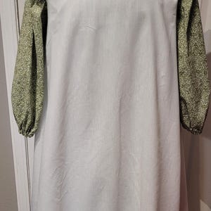 Girls Pioneer Dresses with Full Apron Multiply Sizes