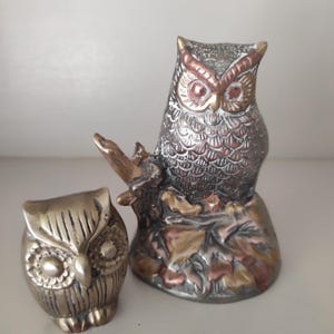 Vintage Owl Decor Set – Retro Brass & Silver Tone Owl Figurines – Mid Century Woodland Collectibles – Boho Rustic Shelf Decor Gift