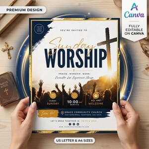 Op de afbeelding: Een flyer-sjabloon voor een zondagse eredienst in donkerblauw en goud met een kruissilhouet, een menigte met opgeheven handen en tekst waaronder Sunday Worship, Praise, Worship, Word, Encounter God, Experience Change en Grace Community Church.