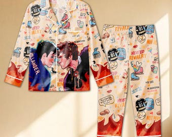 Piżama z motywem gorącej rywalizacji | Bielizna nocna HollaNov Book Merch | Zestaw upominkowy dla fanów Rozanov 81 Hollander 24