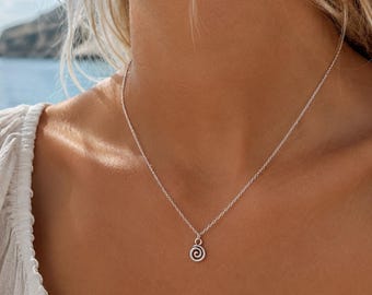 Collana a spirale greca, ciondolo a vortice in argento, gioiello greco minimalista, simbolo antico senza tempo, collana delicata per tutti i giorni, regalo per lei