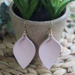 Boucles d'oreilles en cuir, Ballet Slipper Light Pink color, Boucles d'oreilles en cuir Teardrop, Boucles d'oreilles Feuille en cuir, Accessoires en cuir véritable
