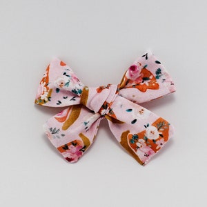 Floral Pizza Haarschleife Hand gebunden Stoff Haarschleife Stirnband oder Scrunchie - Mama und ich - Nylon Stirnband - Zöpfe - Neugeborene Baby Kleinkind Mädchen