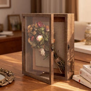 Dried Flowers Shadow Box, Insect Plant Dried Leaf Shell Frame