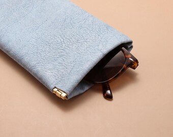 Estuche de cuero para gafas, funda minimalista para gafas, bolsa protectora delgada para viajes.