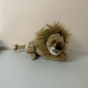 Lion by Zoo Pals 1991 made in Korea at VelmasVintageToys
