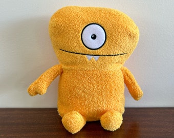 Ugly Doll Wedgehead peluche amarillo dorado de 8" en VelmasVintageToys